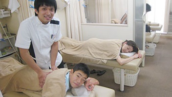 さくら整骨院・はりきゅう院　荻窪　施術3